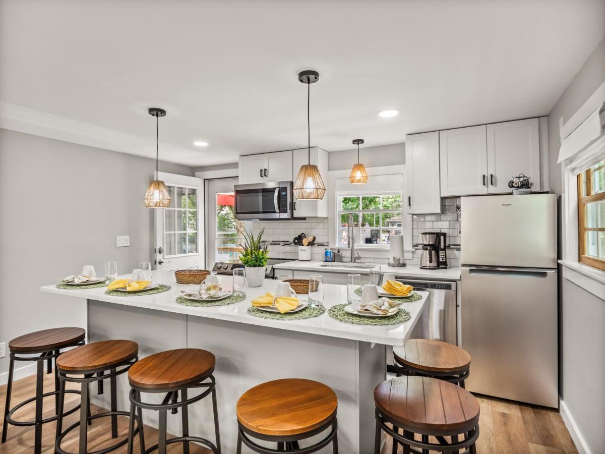 Cape Cod Cottage, Near Beach, Hot Tub, Ac, Dog Friendly Yarmouth Port Екстериор снимка